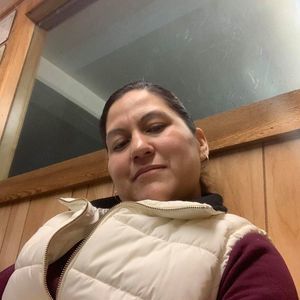 Meet your Posher, Ines